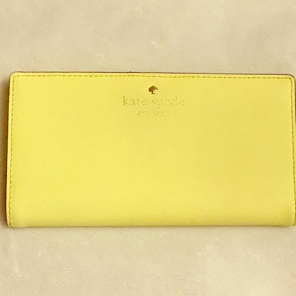kate spade Handbags - Kate Spade Lemonade yellow wallet  🍋